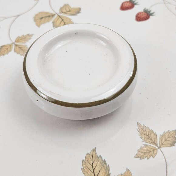 Wedgwood 3.5 Qt Covered Casserole Wild Strawberry England Oven to Table Vintage - Picture 10 of 10